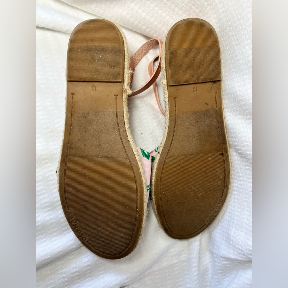 Sold…Tropical Print Sandals Palm Trees - Picture 3 of 6